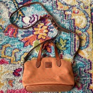 Dooney & Bourke crossbody purse